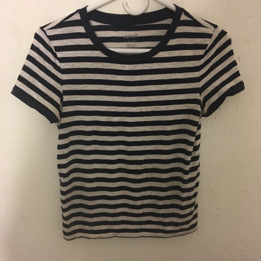 An American Eagle top